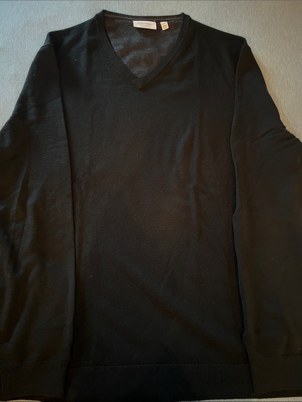 Calvin Klein Men's Black V-Neck Knit Pullover extra fine merino